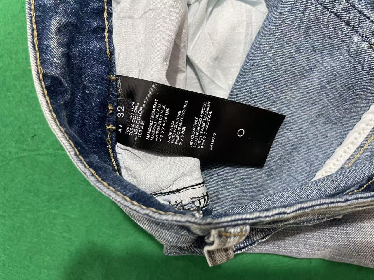 AMIRI  Jeans