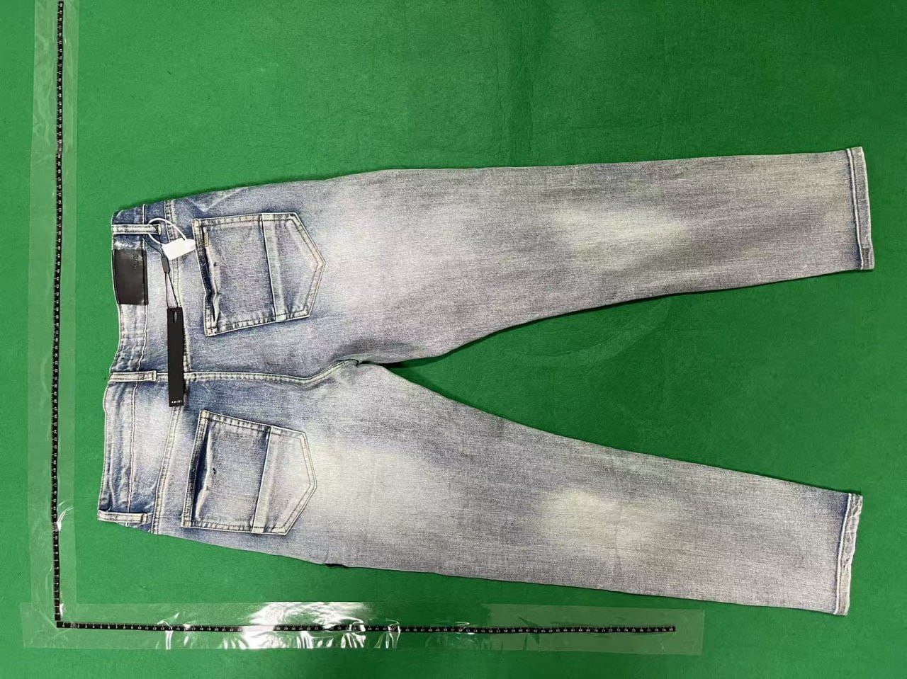 AMIRI  Jeans