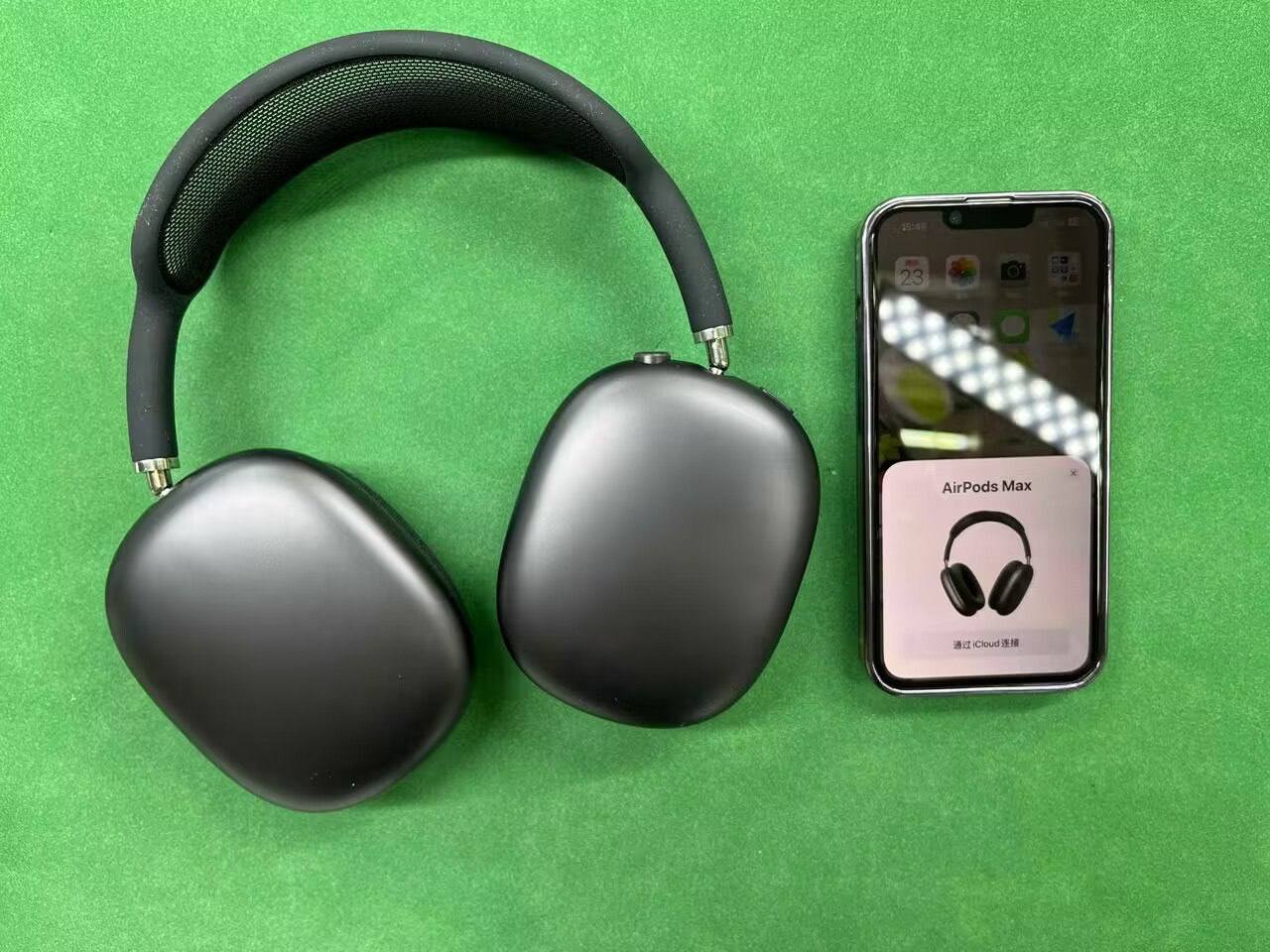 Apple headphones full range