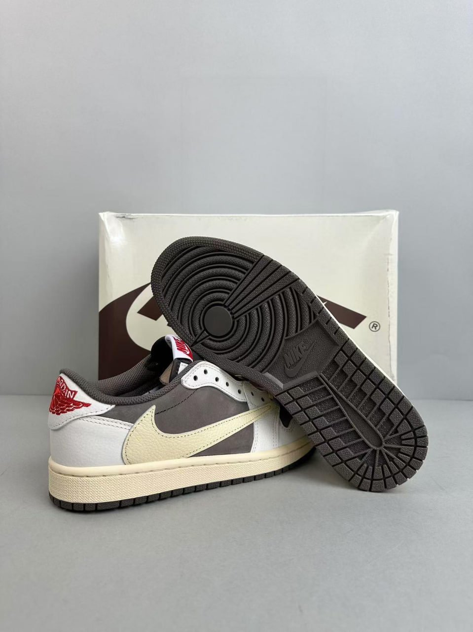 Jordan 1 Low x Travis Scott