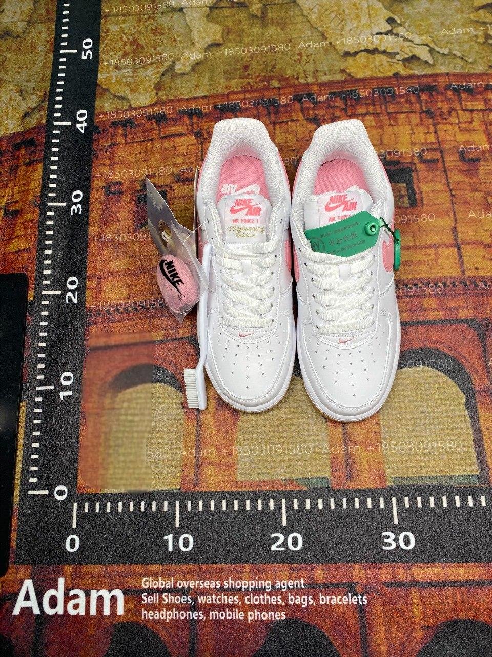 NIKE AIR FORCE 1