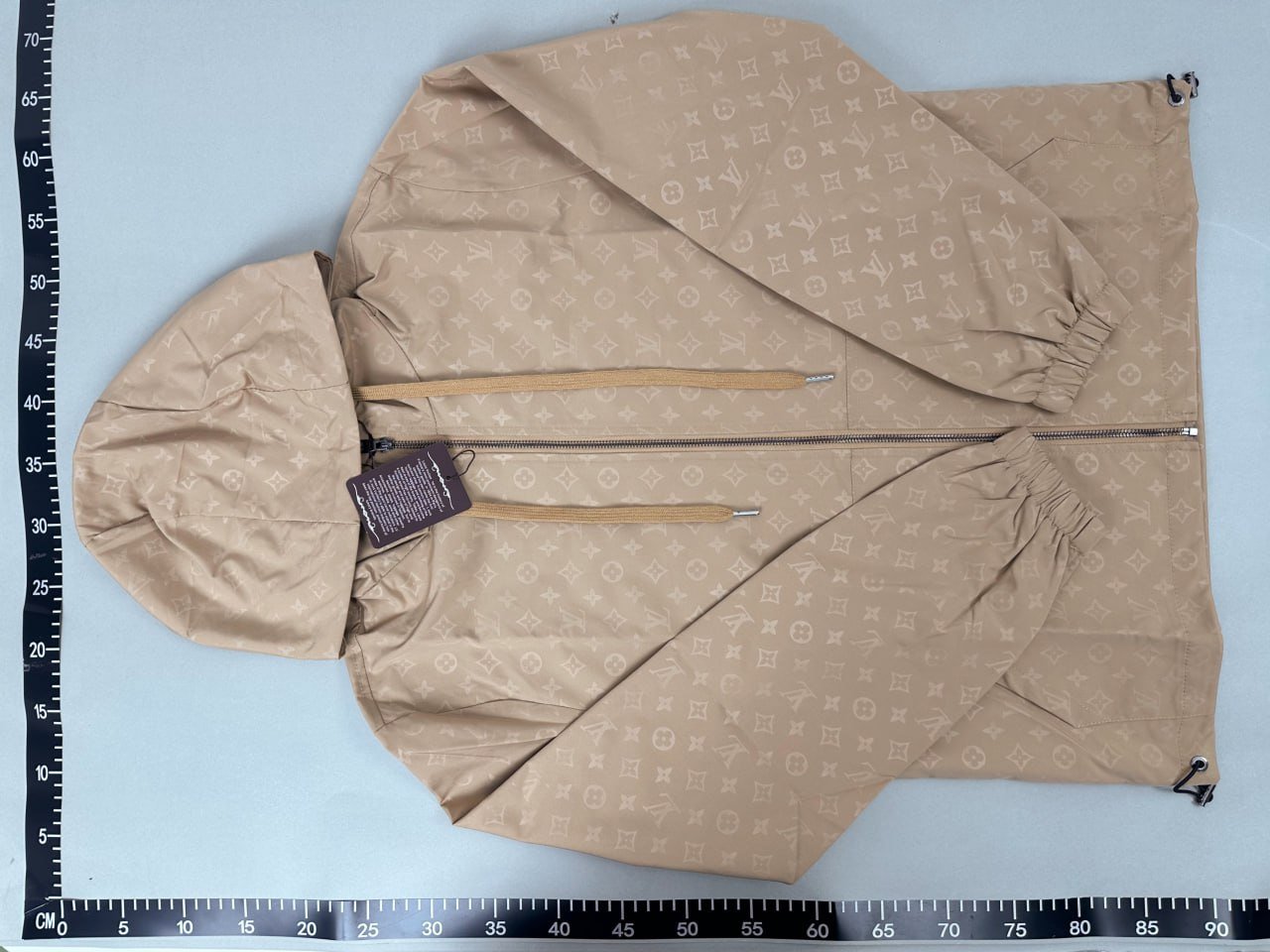  Louis Vuitton Monogram Hooded Jacket [5 styles]