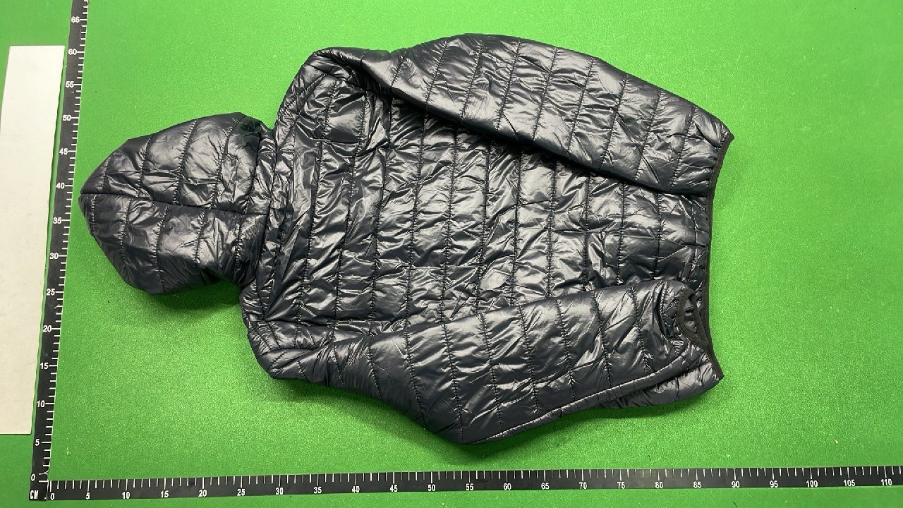 EA7 Men's Quilted Hooded Jacket with Logo Patch EA7 Jackets